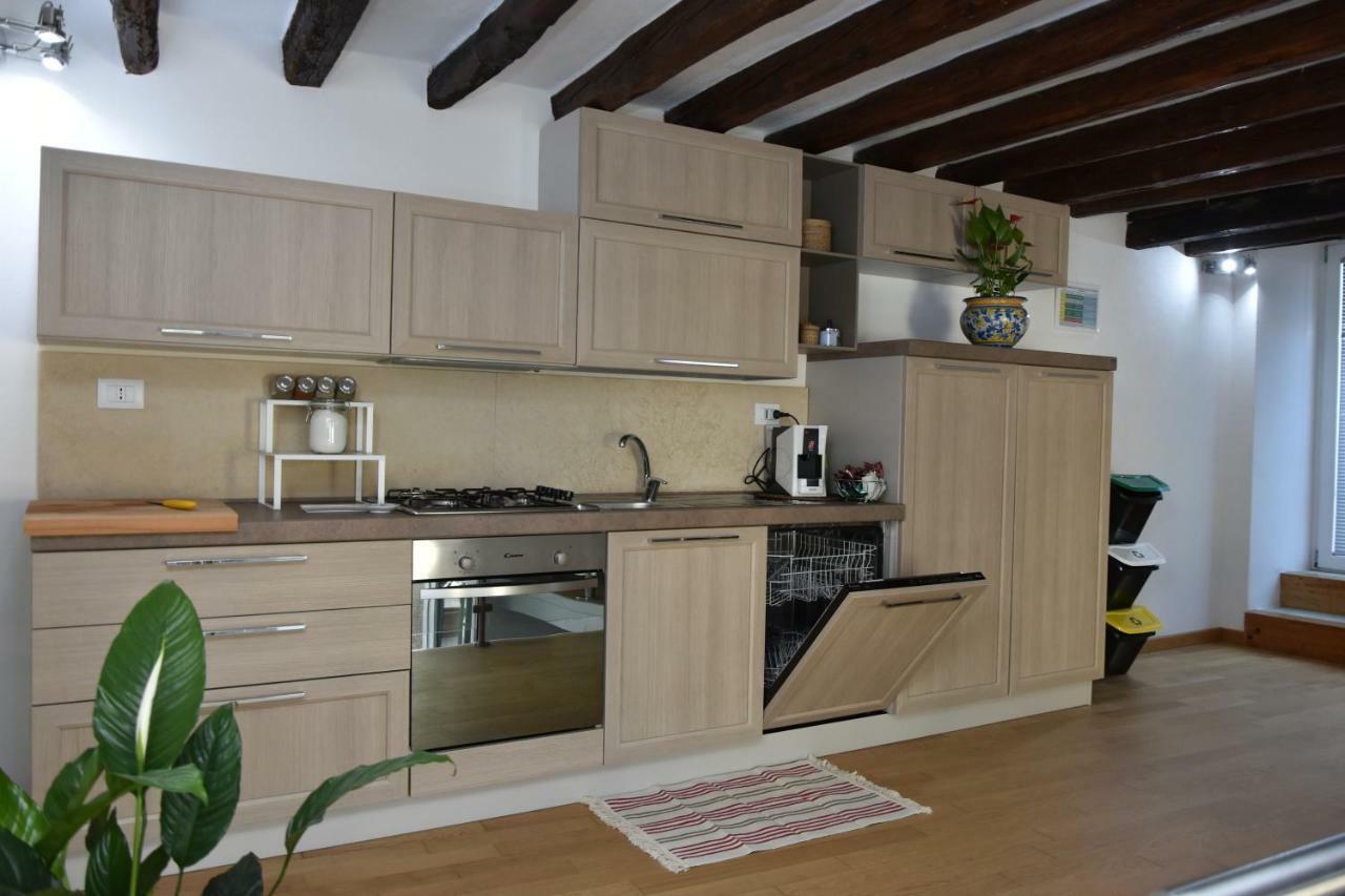 Luxury Qasba Apartment Шака Екстериор снимка