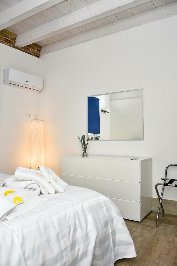 Luxury Qasba Apartment Шака Екстериор снимка
